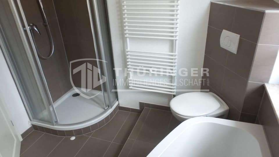 *** Schicke Stadtwohnung DG | Balkon | Kamin | Stellplatz | Einbauküche *** - Foto 2