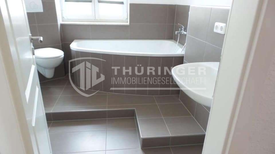 *** Schicke Stadtwohnung DG | Balkon | Kamin | Stellplatz | Einbauküche *** - Foto 3