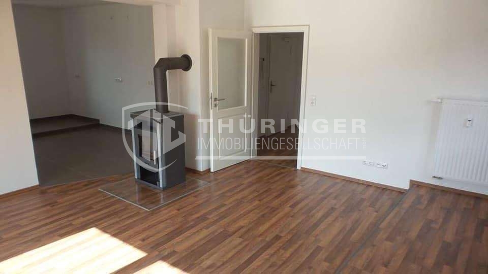 *** Schicke Stadtwohnung DG | Balkon | Kamin | Stellplatz | Einbauküche *** - Foto 1